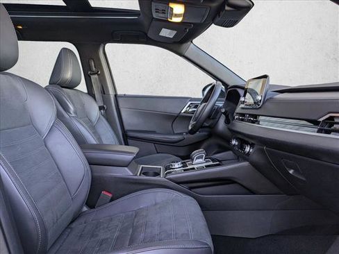 Used 2022 Mitsubishi Outlander SEL Black Edition image 17