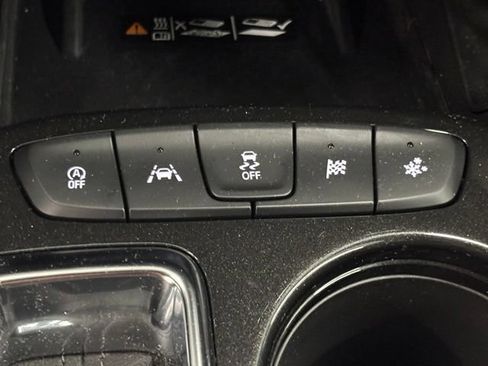 Used 2025 Chevrolet TrailBlazer ACTIV w/ Convenience Package FWD image 39