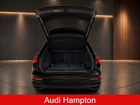Used 2025 Audi Q3 2.0T Premium w/ Convenience Package AWD/4WD image 3