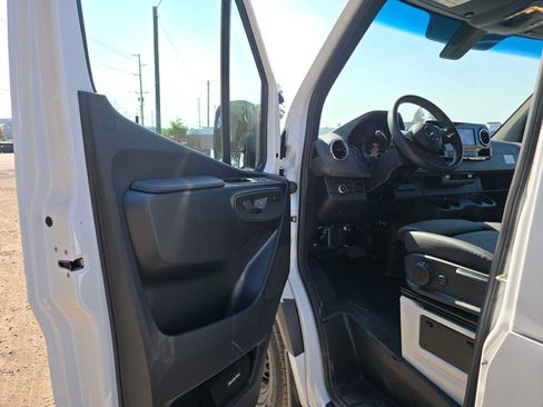 Used 2026 Mercedes-Benz Sprinter 2500 image 19