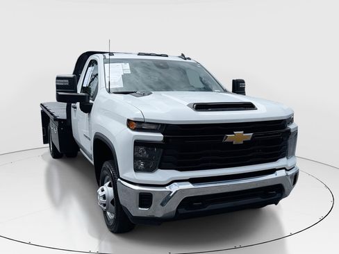 Used 2025 Chevrolet Silverado 3500 W/T w/ WT Convenience Package RWD image 1