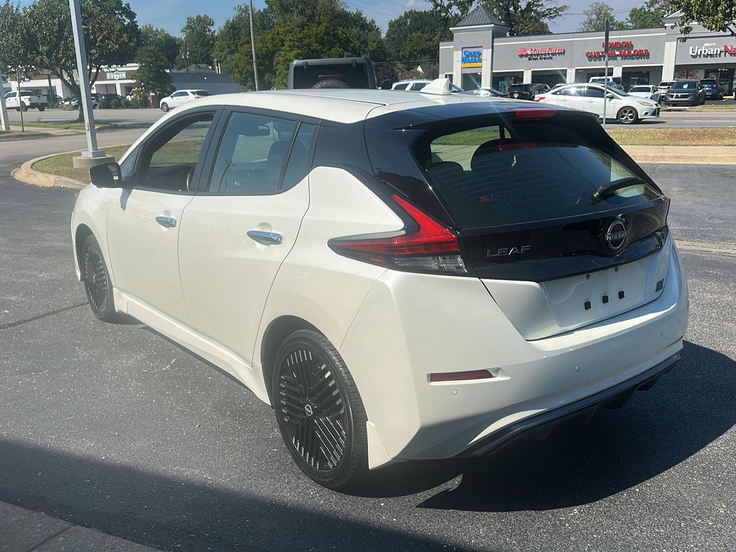 Used 2025 Nissan Leaf SV Plus FWD image 5