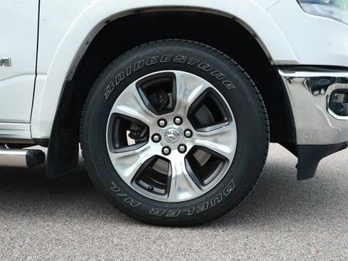 Used 2019 RAM 1500 Laramie RWD image 4