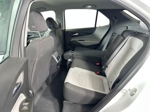Used 2023 Chevrolet Equinox LS image 25
