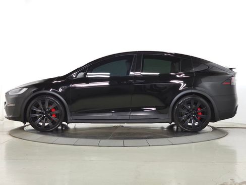 Used 2023 Tesla Model X Plaid AWD/4WD image 2