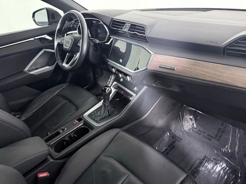 Used 2020 Audi Q3 2.0T Premium Plus w/ Premium Plus Package AWD/4WD image 23