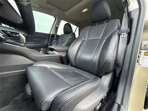 Used 2020 Subaru Outback Limited image 11