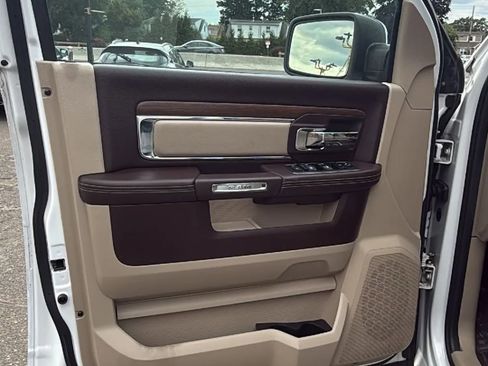 Used 2014 RAM 1500 Laramie image 9