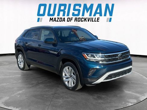 Used 2023 Volkswagen Atlas Cross Sport SE w/ Panoramic Sunroof Package image 1