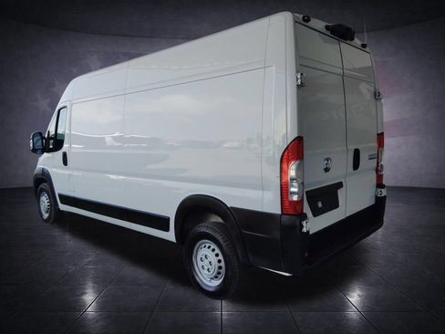 Used 2025 RAM ProMaster 3500 w/ Convenience Group FWD image 3
