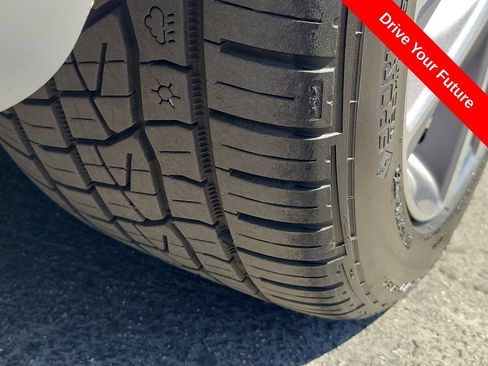 Used 2018 Lexus IS 300 w/ Accessory Package RWD image 31