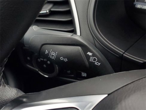 Certified 2024 Ford Edge SEL w/ Convenience Package image 17