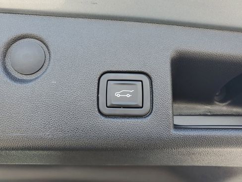 Used 2024 Chevrolet Equinox LT image 10