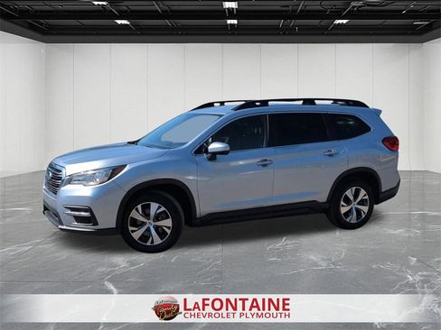 Used 2022 Subaru Ascent Premium w/ Convenience Package image 1