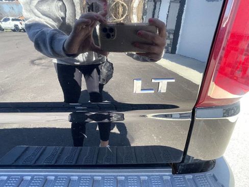 Used 2019 Chevrolet Silverado 1500 LT Trail Boss image 11