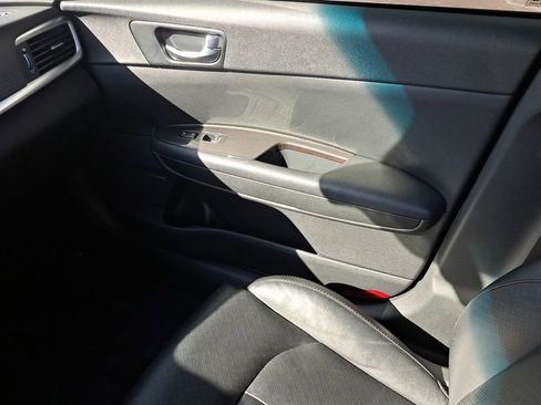 Used 2019 Kia Optima EX w/ EX Premium Package image 16