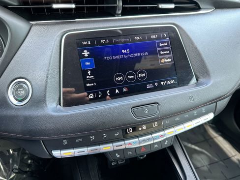 Used 2019 Cadillac XT4 Sport w/ Cold Weather Package FWD image 16