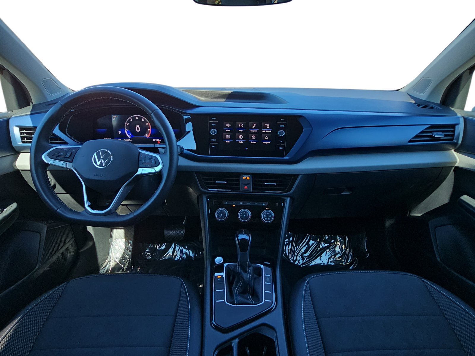 Used 2023 Volkswagen Taos SE FWD image 9