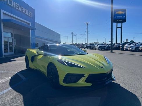 Used 2023 Chevrolet Corvette Stingray Premium Conv w/ Z51 Performance Package RWD image 6