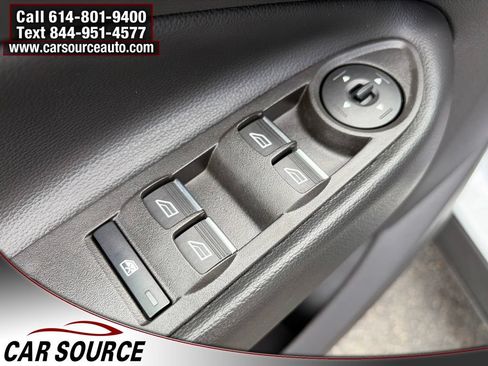 Used 2019 Ford Escape SE AWD/4WD image 17