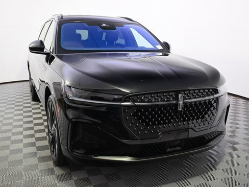 New 2026 Lincoln Nautilus Reserve w/ Jet Appearance Package image 9