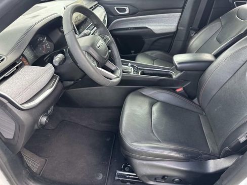Used 2023 Jeep Compass Latitude AWD/4WD image 19