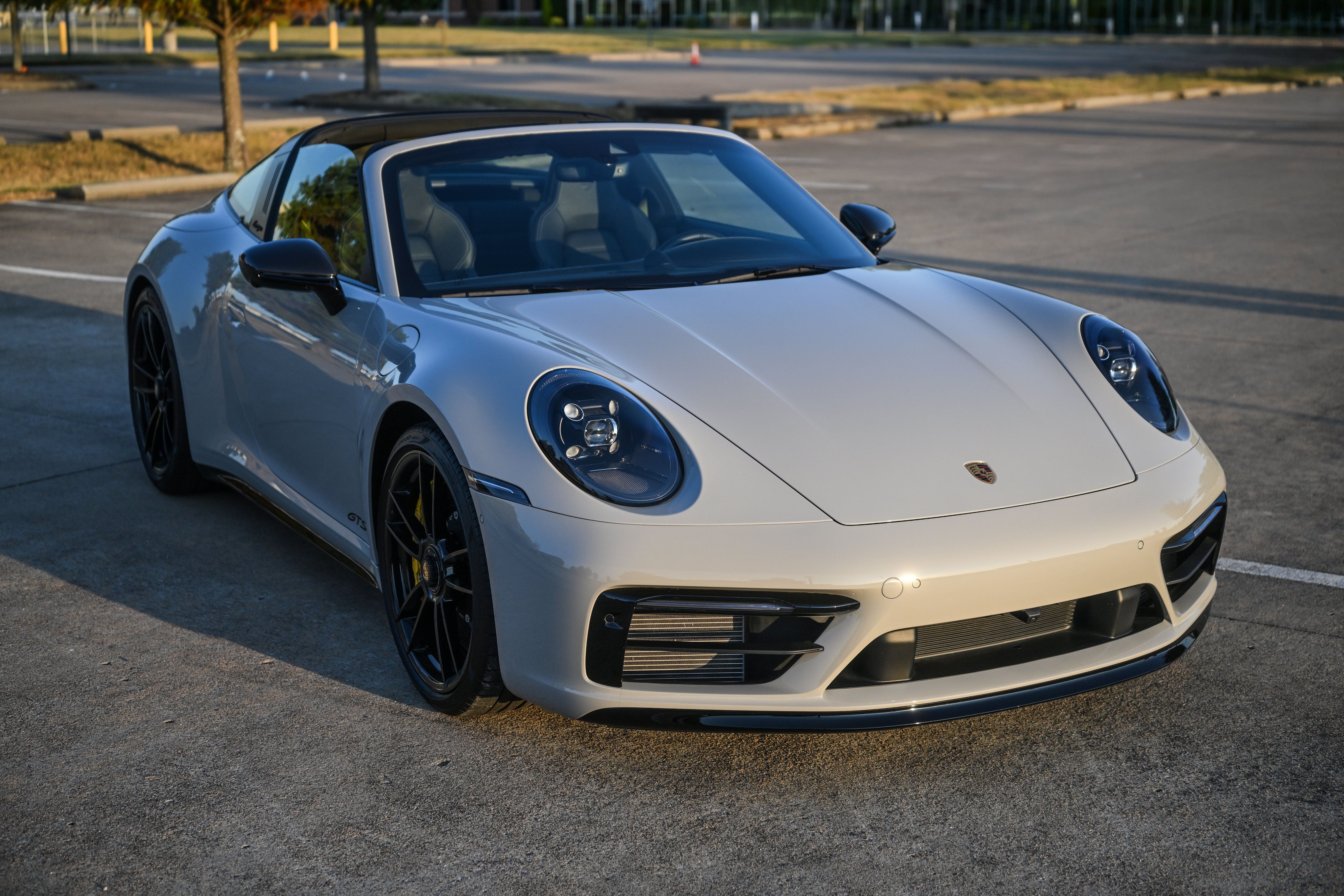 Used 2022 Porsche 911 AWD/4WD image 8