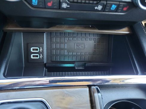 Used 2018 Ford Expedition Platinum image 36