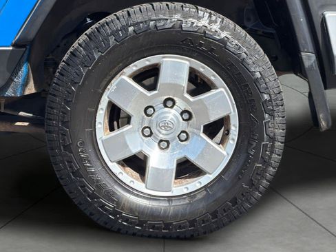 Used 2007 Toyota FJ Cruiser 4WD image 11