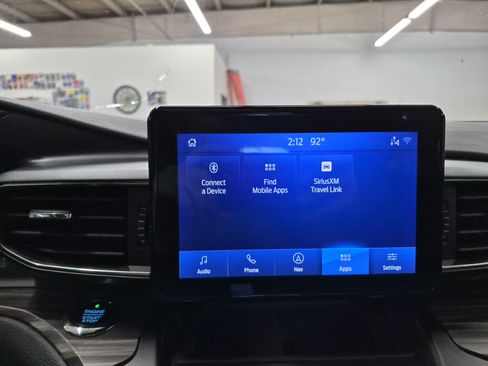 Used 2020 Ford Explorer Limited RWD image 37