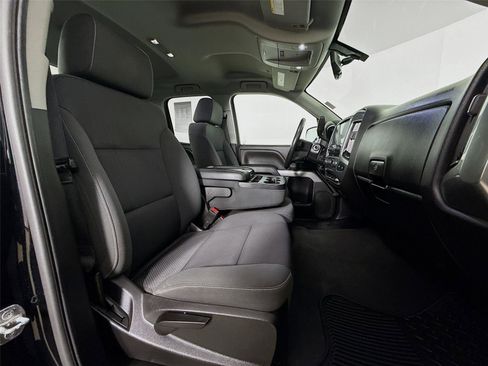 Used 2019 Chevrolet Silverado 1500 LT w/ All Star Edition image 27