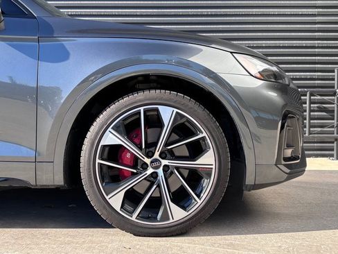 Used 2023 Audi SQ5 Premium Plus w/ Premium Plus Package image 11
