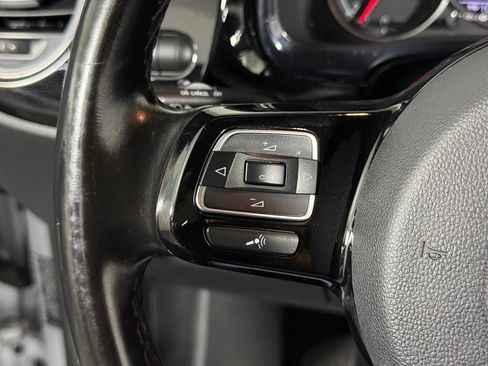 Used 2018 Volkswagen Beetle 2.0T S w/ Style & Comfort Package For S FWD image 12