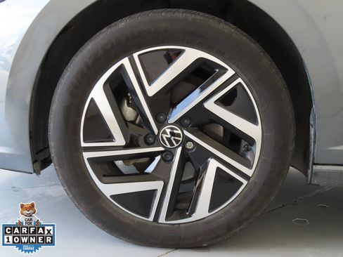 Certified 2024 Volkswagen Jetta SEL image 29