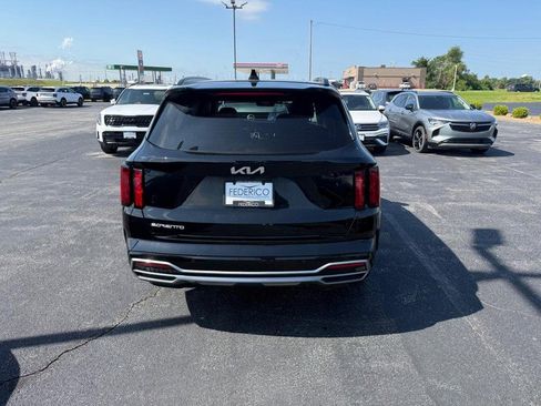 Used 2023 Kia Sorento SX FWD image 4