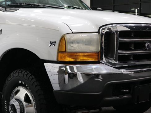 Used 2001 Ford F350 Lariat image 13