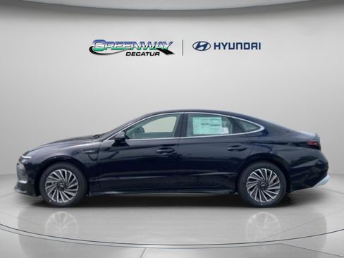 New 2025 Hyundai Sonata Limited image 4