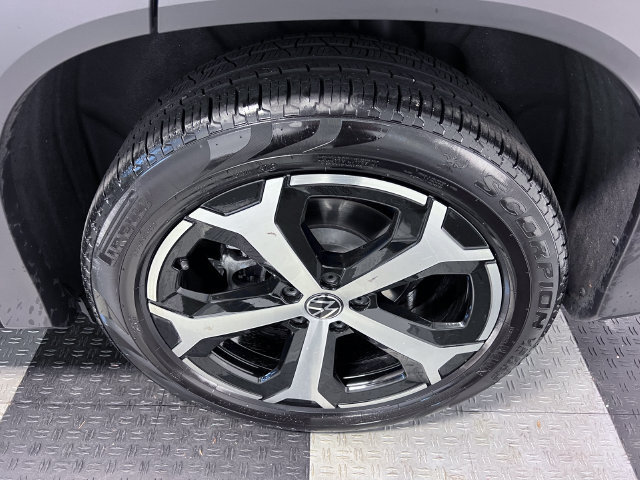 Certified 2026 Volkswagen Tiguan SE FWD image 16