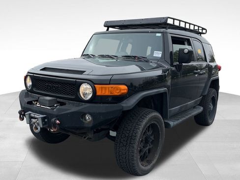 Used 2014 Toyota FJ Cruiser 4WD image 10
