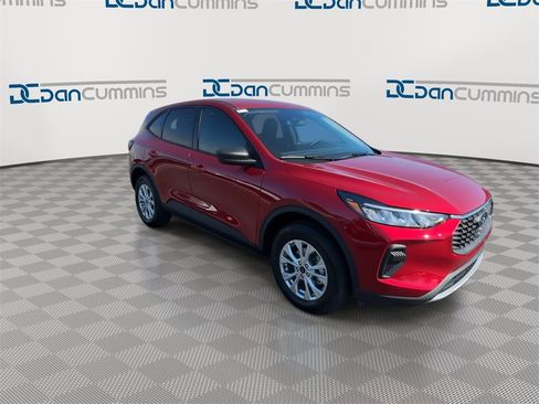 New 2026 Ford Escape Active w/ Cold Weather Package image 2