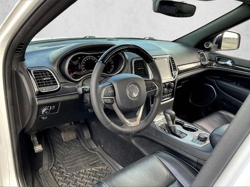 Used 2021 Jeep Grand Cherokee Overland AWD/4WD image 10