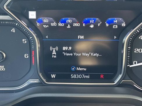 Used 2021 GMC Yukon Denali w/ Denali Premium Package image 22