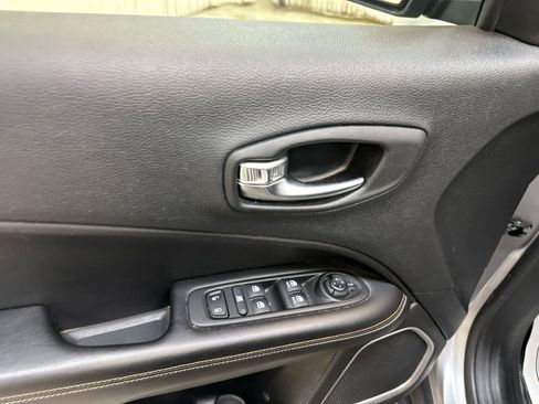 Used 2021 Jeep Compass Latitude w/ Convenience Group image 25