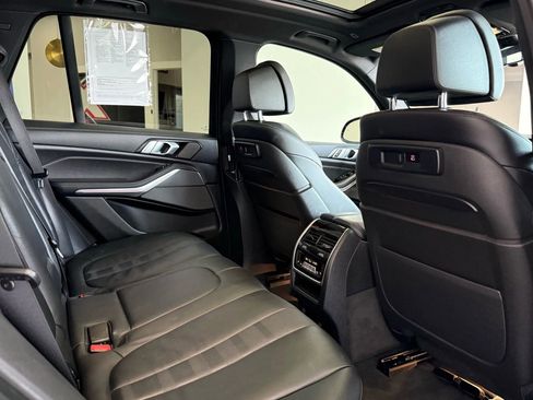 Used 2019 BMW X5 xDrive40i w/ Luxury Seating Package image 28