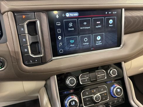 Used 2023 GMC Yukon XL Denali w/ Max Trailering Package RWD image 18