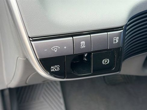 New 2026 Hyundai Ioniq 5 SE AWD/4WD image 10
