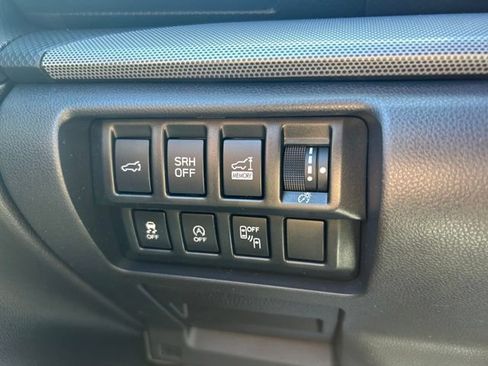 Used 2021 Subaru Forester Limited AWD/4WD image 21
