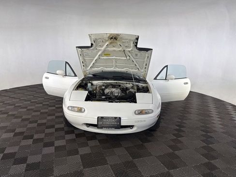 Used 1990 MAZDA MX-5 Miata image 11