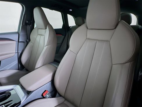 New 2025 Audi Q5 Premium Plus image 10