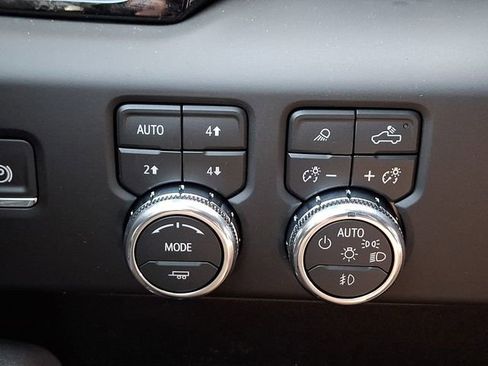 New 2026 GMC Sierra 3500 AT4 w/ AT4 Premium Plus Package image 19